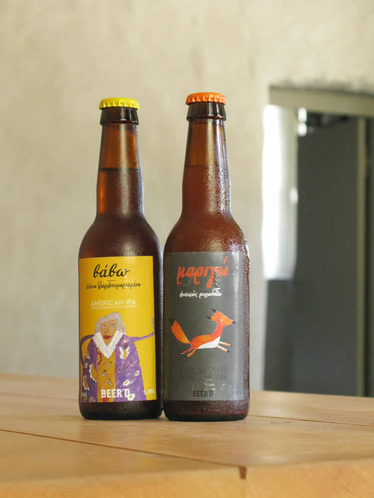 Η μπύρες "βάβω" & "μαριγώ" BEER'D σε καλοκαιρινή επίσκεψη στην Τήνο στις Κυκλάδες